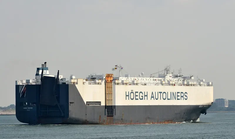 HOEGH TROOPER General Cargo IMO 9075711 photo 10