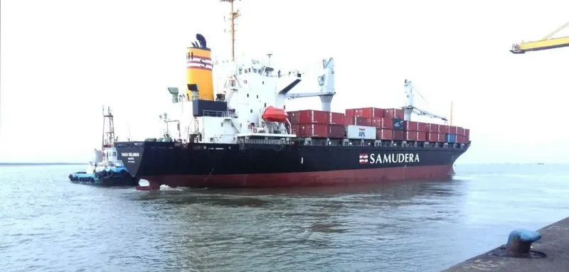 SELAT MAS Container Ship IMO 9077202