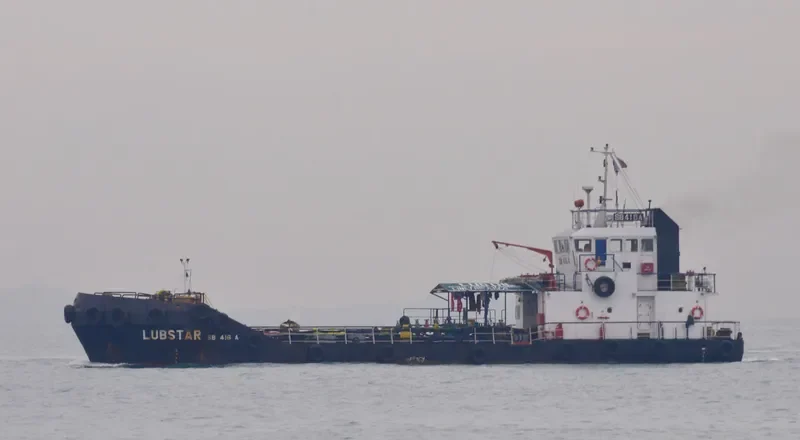 LUBSTAR Tanker IMO 9077757 photo 2