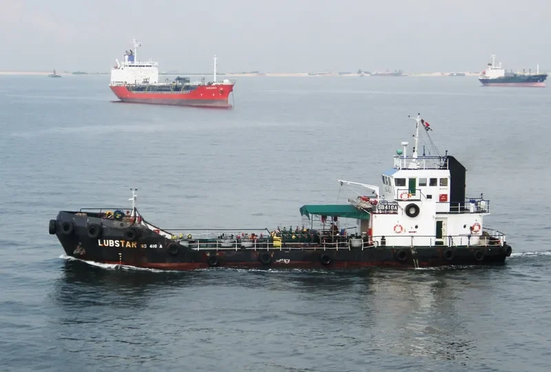 LUBSTAR Tanker IMO 9077757 photo 3