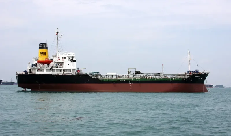 MAKMUR Tanker IMO 9078189 photo 2