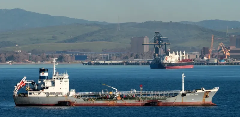 VEMAOIL XIV Tanker IMO 9078414 photo 7