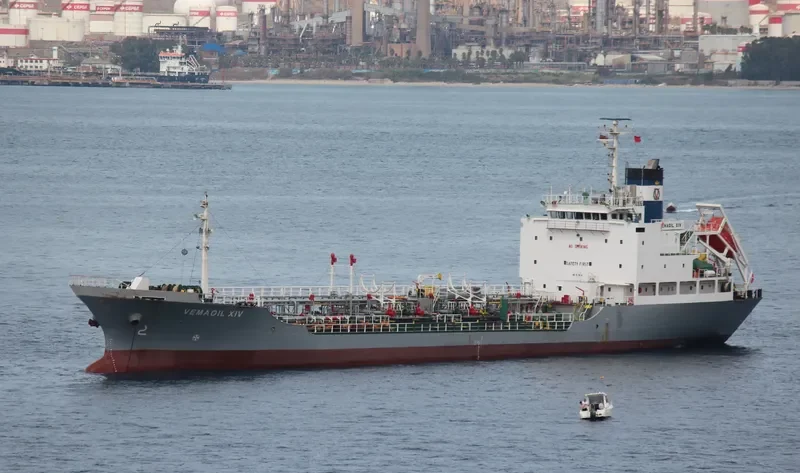VEMAOIL XIV Tanker IMO 9078414 photo 8
