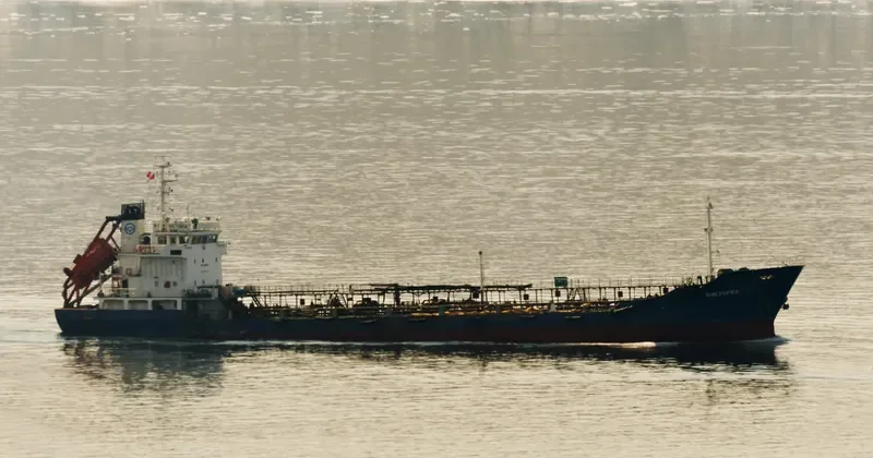 VICTORIA Tanker IMO 9078426 photo 10
