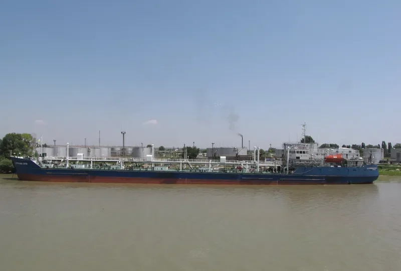 ASTRAKHAN CITY Tanker IMO 9080156 photo 8