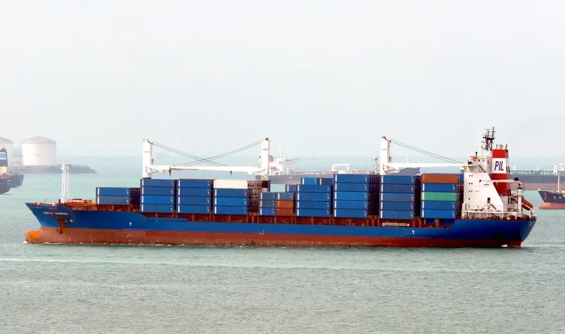 MADURA Container Ship IMO 9080405 photo 3