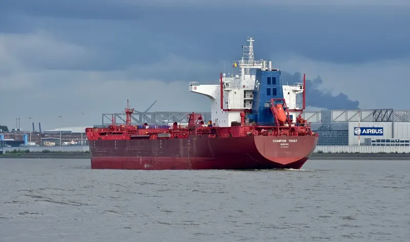 DARAN Tanker IMO 9080493 photo 9