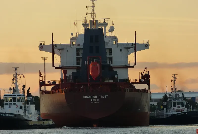 DARAN Tanker IMO 9080493 photo 10