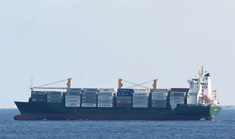 TRAVE TRADER Container Ship IMO 9080534 photo 2