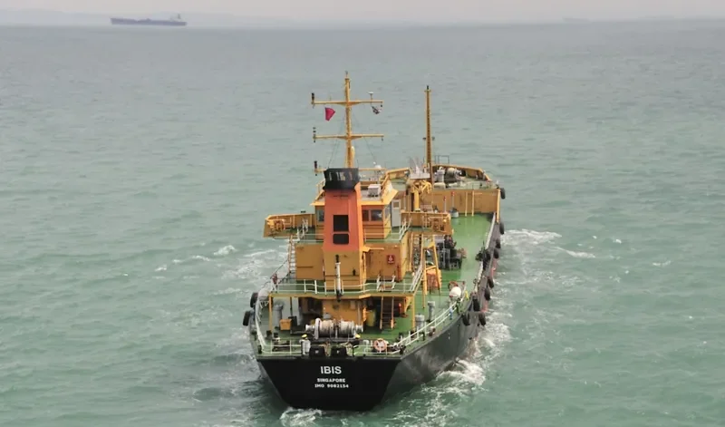IBIS Tanker IMO 9082154 photo 5