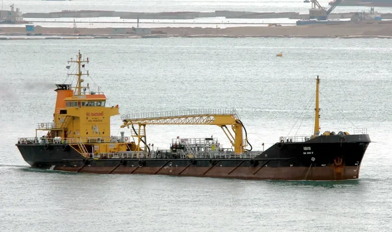 IBIS Tanker IMO 9082154 photo 6