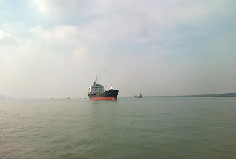 JIZAN Tanker IMO 9082245 photo 3