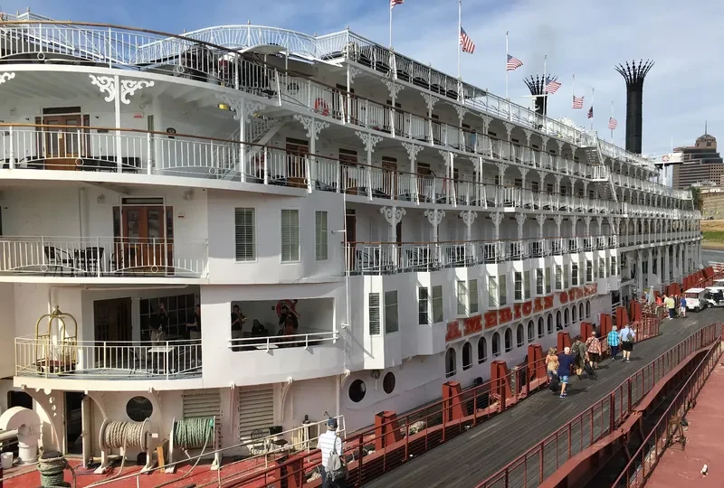 AMERICAN QUEEN Passenger Ship IMO 9084542 photo 2