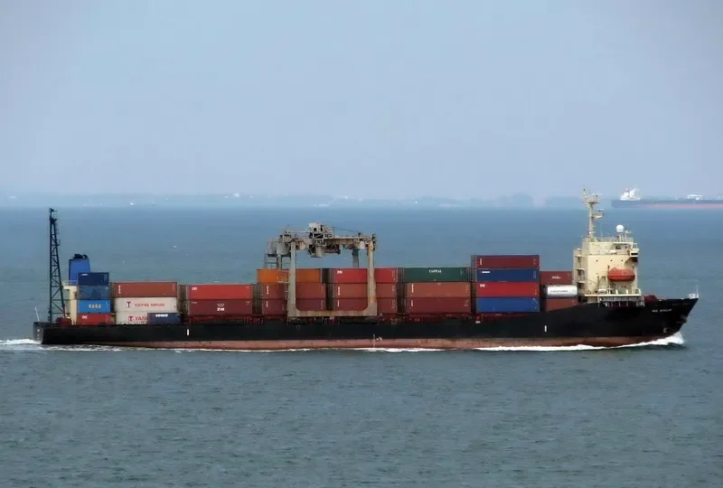 HUB STELLAR Container Ship IMO 9084774 photo 5
