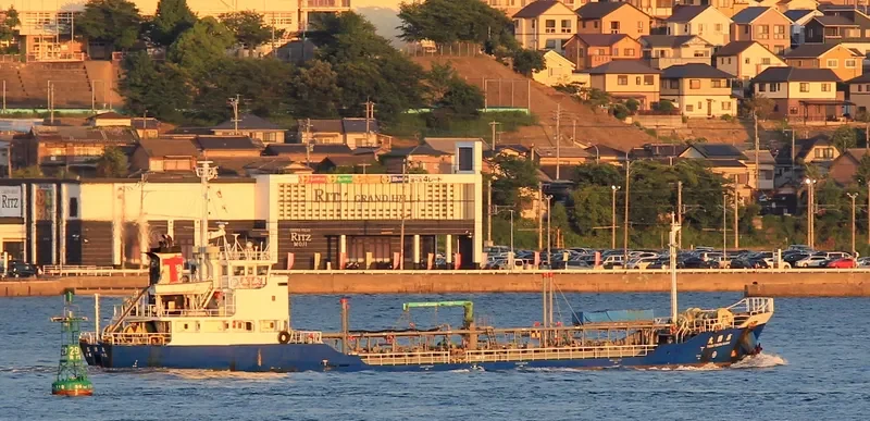 TAKATSURU MARU Tanker IMO 9084841 photo 8