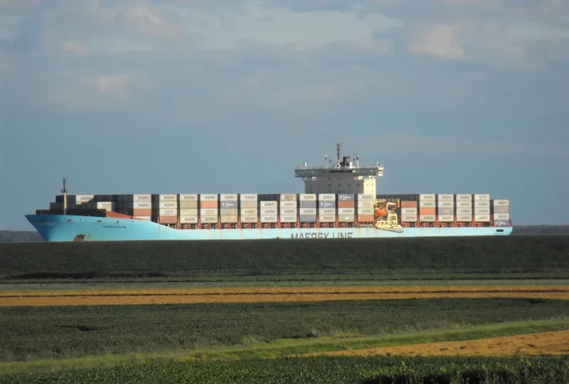 KOKURA Container Ship IMO 9085560 photo 10