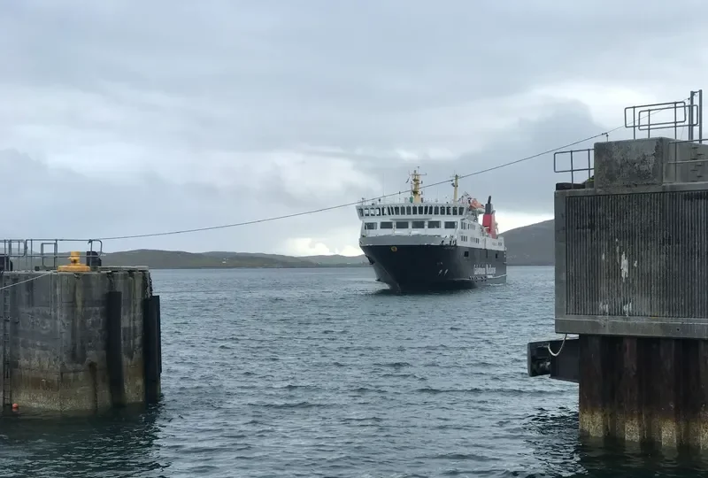 ISLE OF LEWIS Ro-Ro IMO 9085974 photo 4