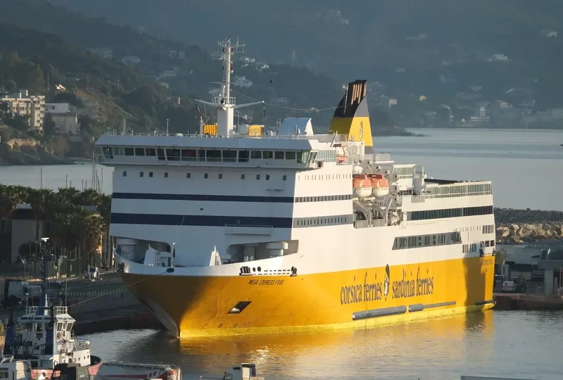MEGA EXPRESS FOUR Ro-Ro IMO 9086590