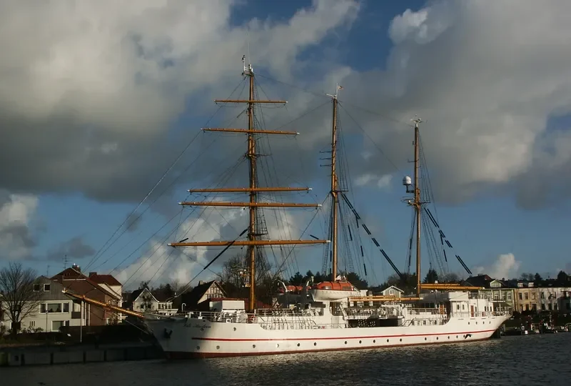 LILI MARLEEN Passenger Ship IMO 9086863 photo 6