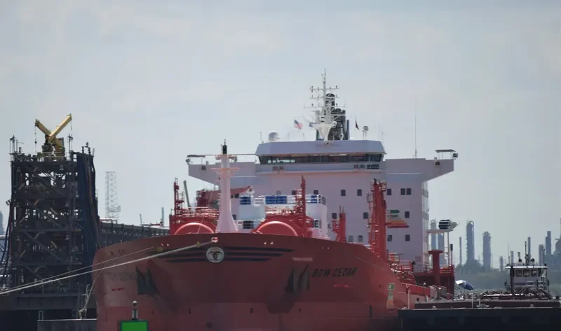 BOW CEDAR Tanker IMO 9087013 photo 2