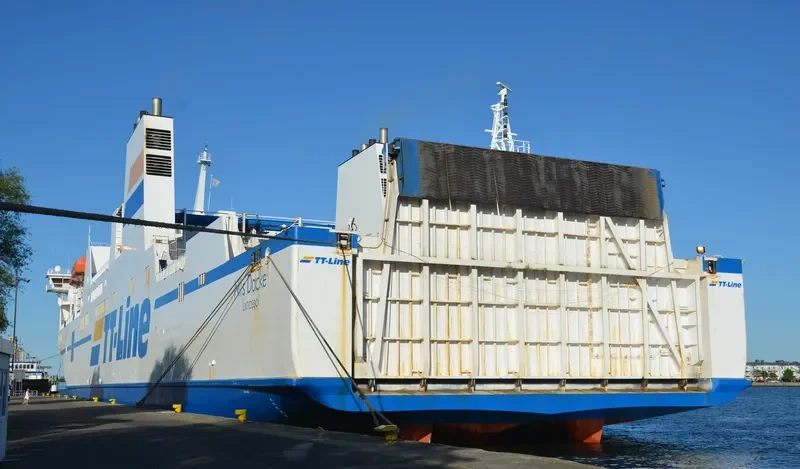 NILS DACKE Ro-Ro IMO 9087465