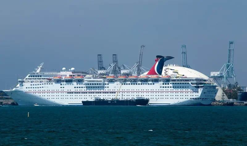 CARNIVAL INSPIRATION Passenger Ship IMO 9087489 photo 4