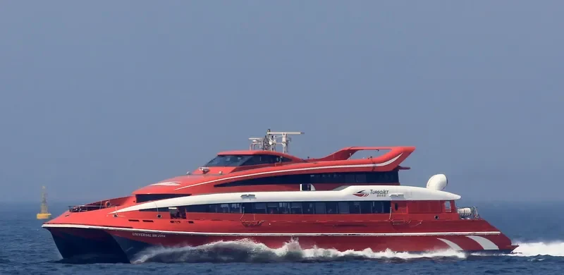 UNIVERSAL MK 2004 Passenger Ship IMO 9087582