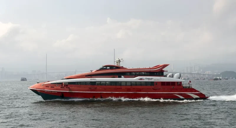 UNIVERSAL MK 2004 Passenger Ship IMO 9087582 photo 2