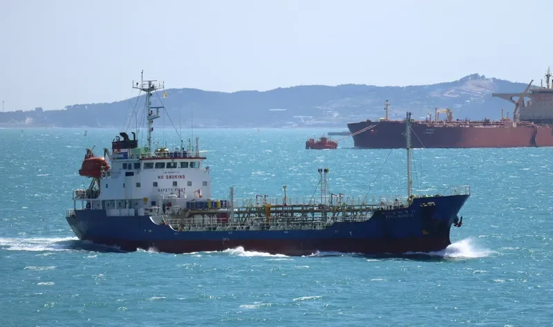 EIWA MARU 17 Tanker IMO 9087714 photo 4