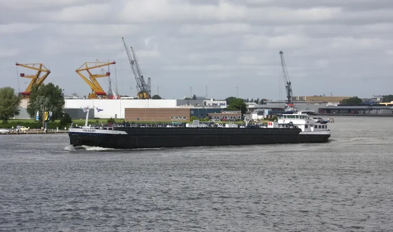 TREASURY Tanker IMO 9095864 photo 6