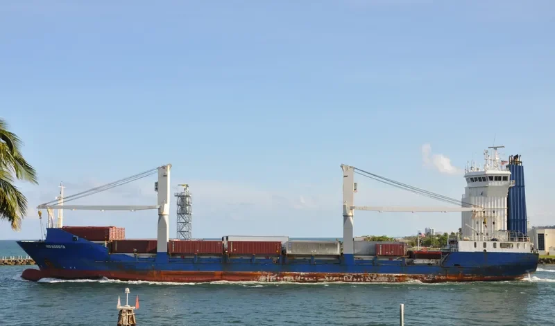 SPAN ASIA 25 Container Ship IMO 9100243 photo 4