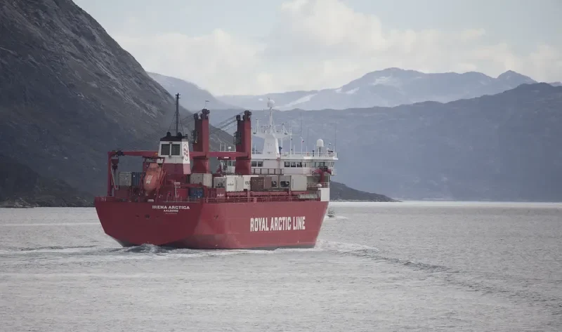 IRENA ARCTICA Container Ship IMO 9100255 photo 4
