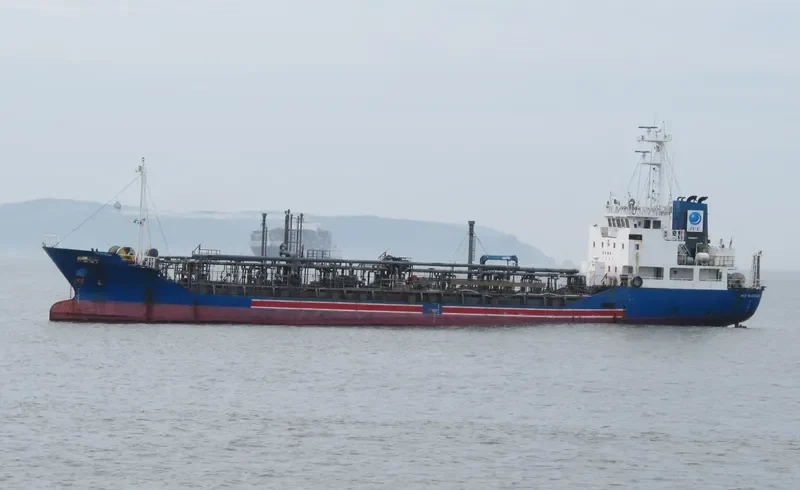 TRUZHENIK Tanker IMO 9100451 photo 4