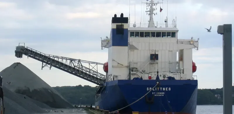 SPLITTNES Bulk Carrier IMO 9101730
