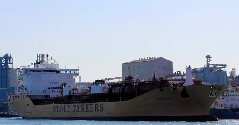 STOLT INVENTION Tanker IMO 9102100 photo 4