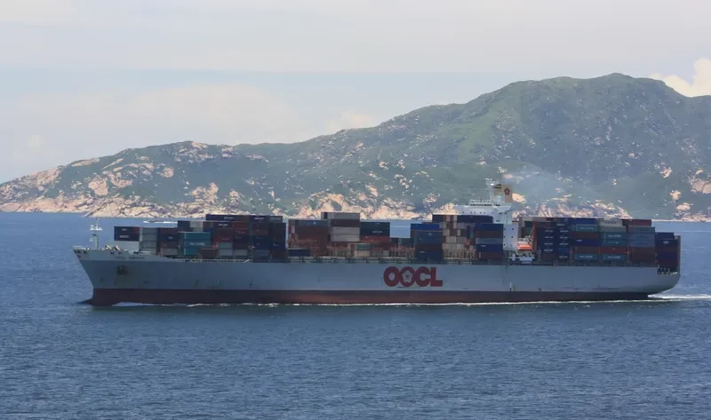 OOCL AMERICA Container Ship IMO 9102291 photo 3