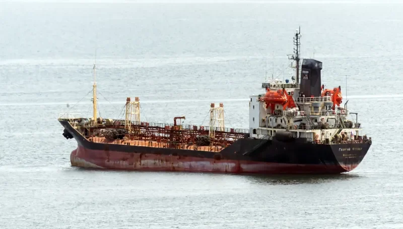 EVER GLORY Tanker IMO 9102813 photo 10