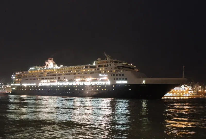 VEENDAM Passenger Ship IMO 9102992 photo 5