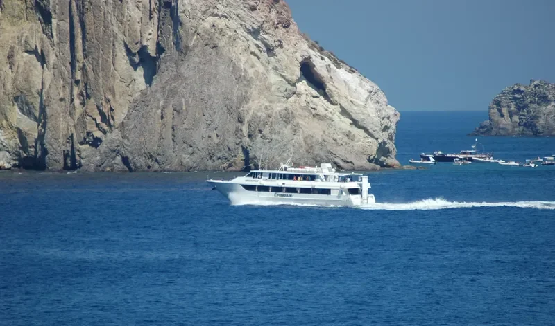 EOLIAN KING Passenger Ship IMO 9103001 photo 2