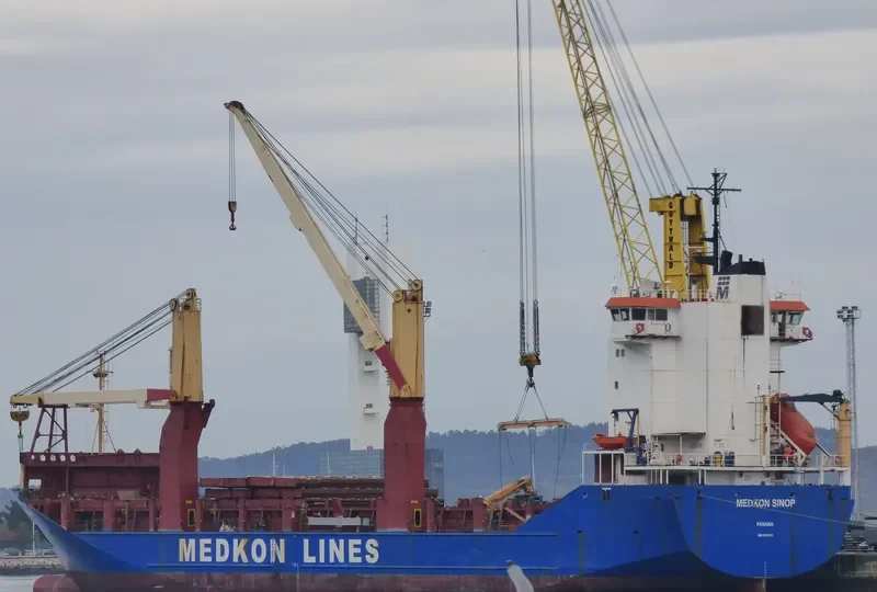 MEDKON SINOP Container Ship IMO 9103362 photo 4