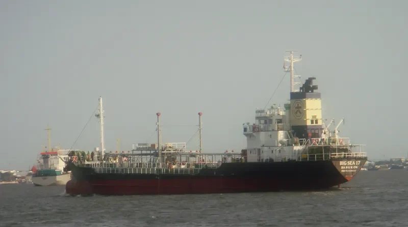 BIG SEA 17 Tanker IMO 9103647 photo 6
