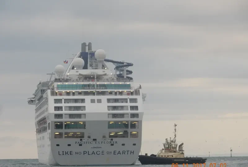 PACIFIC EXPLORER Passenger Ship IMO 9103996 photo 3