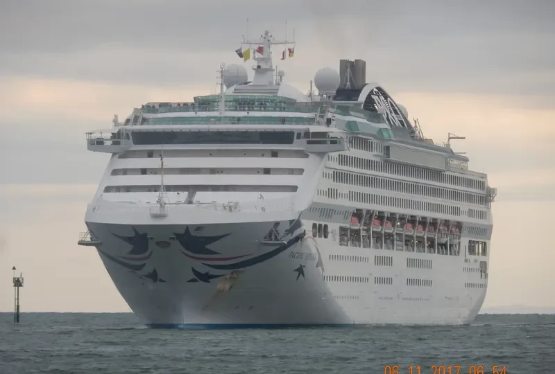 PACIFIC EXPLORER Passenger Ship IMO 9103996 photo 5