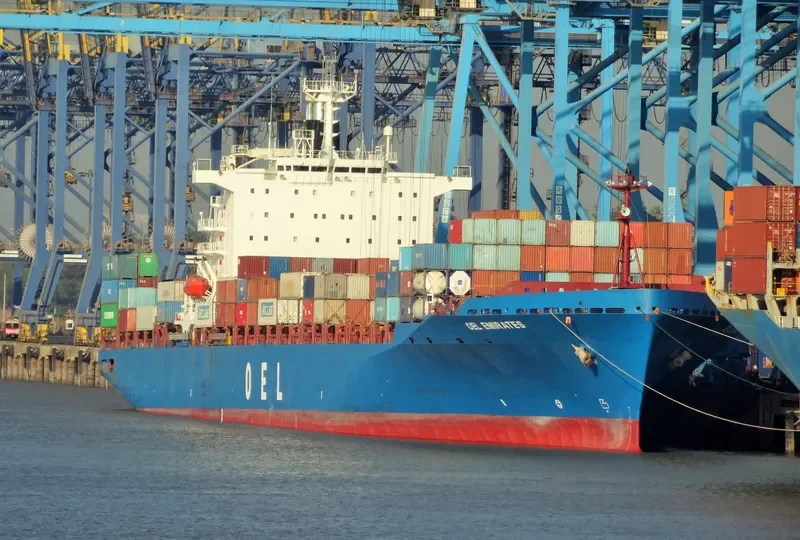 OEL EMIRATES Container Ship IMO 9104902 photo 4