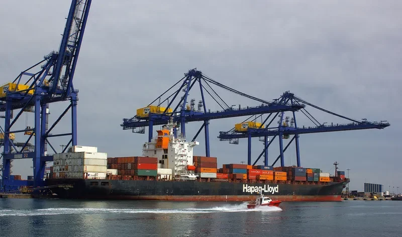 OEL EMIRATES Container Ship IMO 9104902 photo 7
