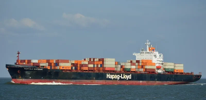 OEL EMIRATES Container Ship IMO 9104902 photo 8