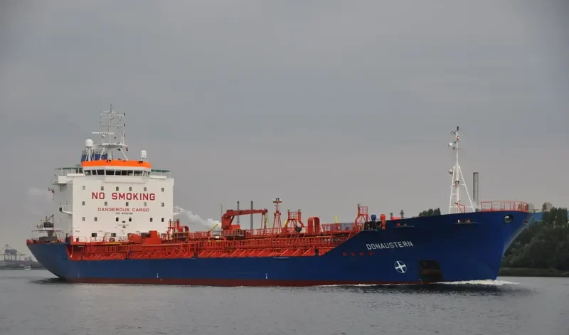 AQUARIUS Tanker IMO 9105138 photo 10