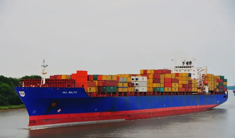 BALTIC Container Ship IMO 9105918 photo 7