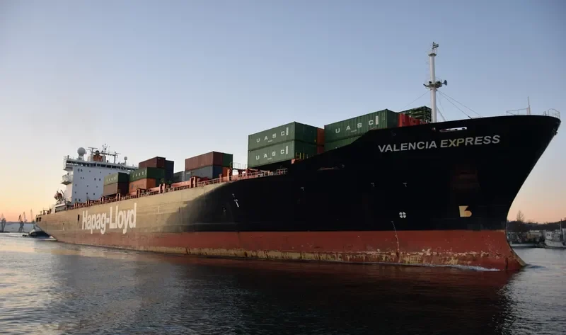 VALENCIA EXPRESS Container Ship IMO 9108130 photo 2
