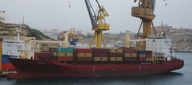 KING JULIUS Container Ship IMO 9108362 photo 6